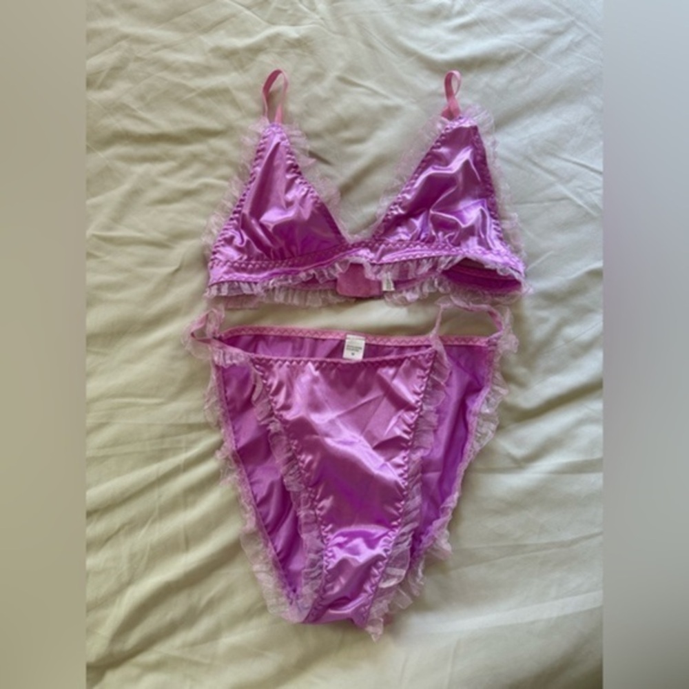 Pink Lace Trim Lingerie Set new no tags